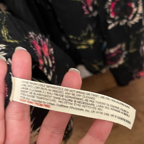 FREE PEOPLE Garden Party Black Floral Tiered Maxi Dress Size XS - Picture 11 of 14